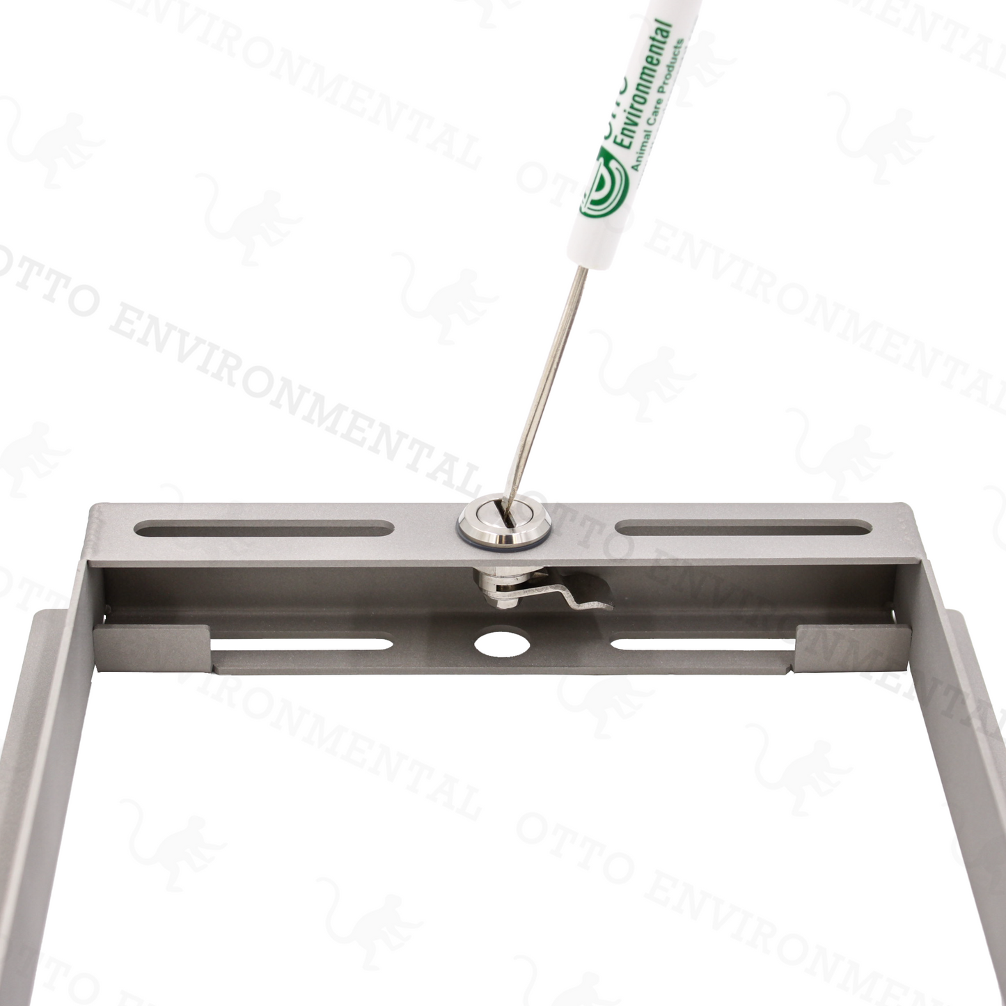 Universal Bracket - Primate Enrichment System