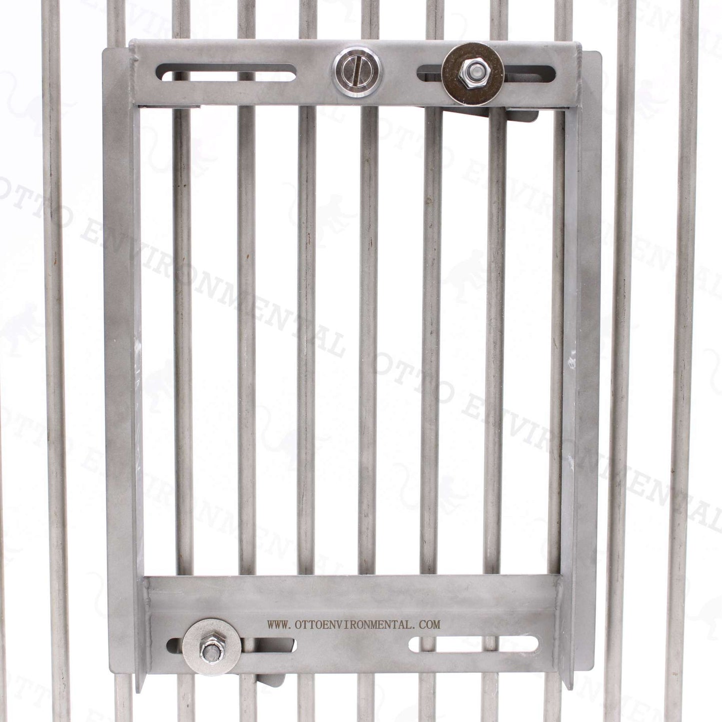 Universal Bracket - Primate Enrichment System